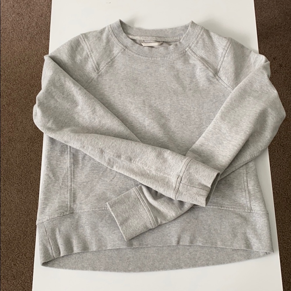 Lululemon crewneck sweatshirt